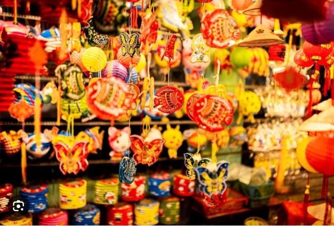 The beauty of lanterns during Mid-Autumn Festival in Viet Nam